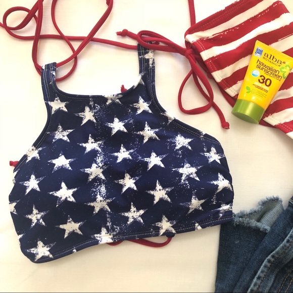 New! Stars & Stripes 2-piece bikini - Picture 4 of 8